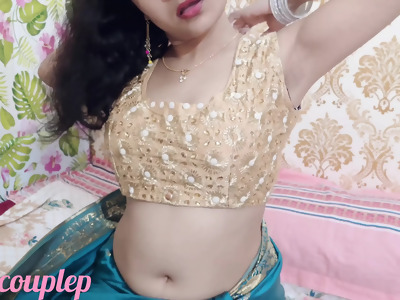 Beeg bhabhi beautiful saree indian
